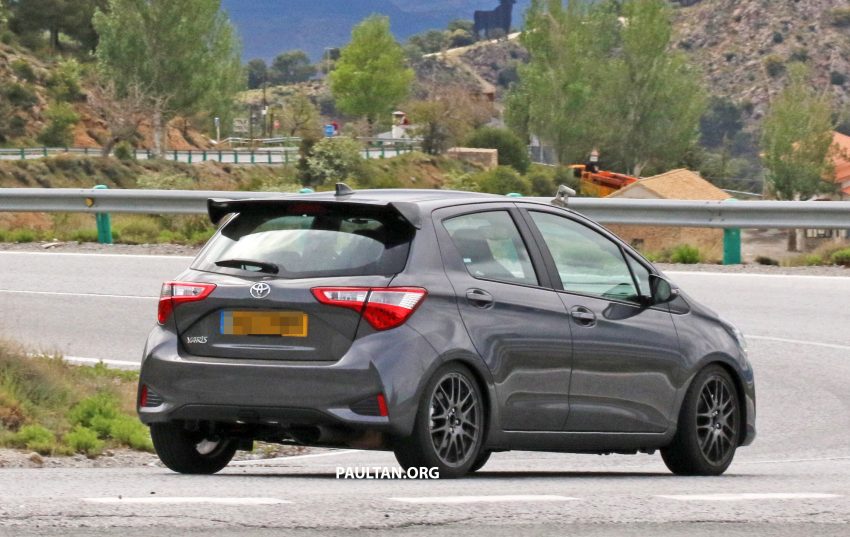 谍照：Toyota Yaris GRMN 五门版无伪装实车上路试跑。 29782