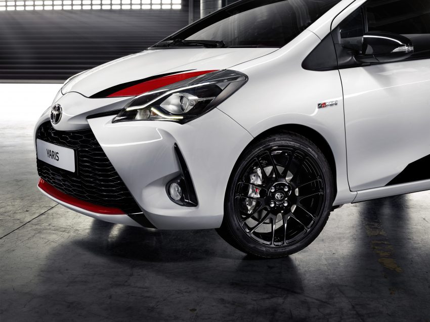 谍照：Toyota Yaris GRMN 五门版无伪装实车上路试跑。 29785