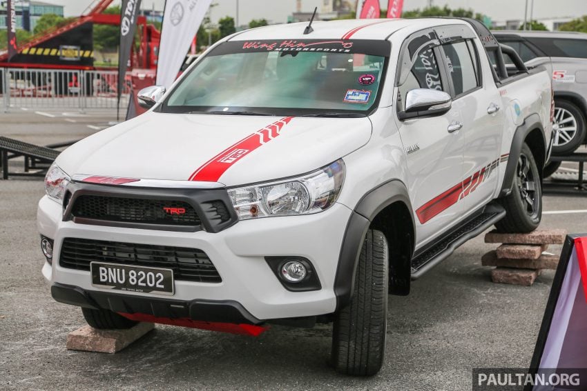 图集：Toyota Hilux 2.4G TRD, 外观小修饰, 更显运动化！ 29613