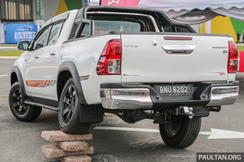 图集：Toyota Hilux 2.4G TRD, 外观小修饰, 更显运动化！ 29614