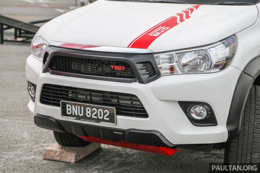 图集：Toyota Hilux 2.4G TRD, 外观小修饰, 更显运动化！ 29617