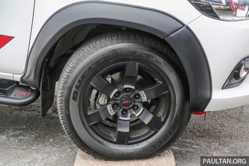 图集：Toyota Hilux 2.4G TRD, 外观小修饰, 更显运动化！ 29619