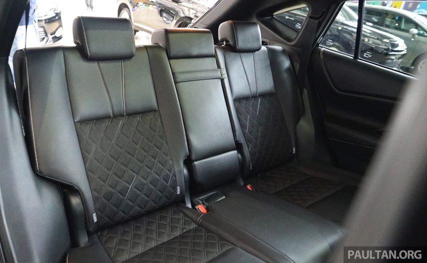 日本代理商放消息，Toyota Harrier 小改款6月8日发布。 31672