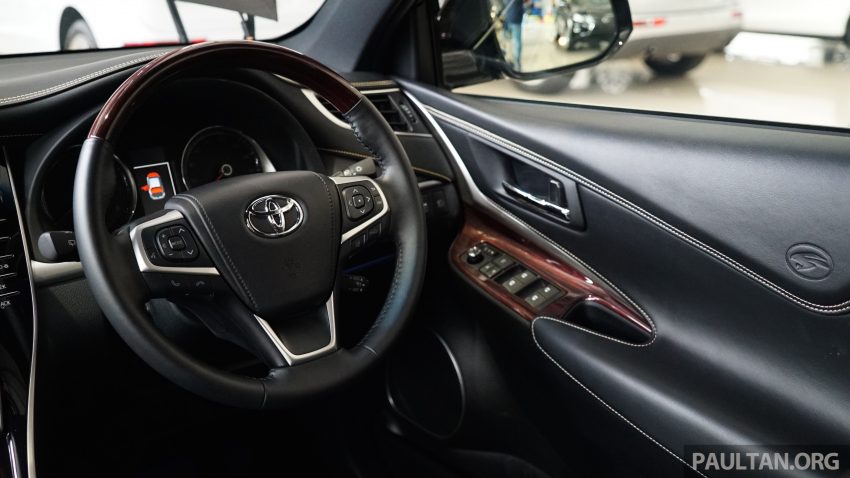 日本代理商放消息，Toyota Harrier 小改款6月8日发布。 31675