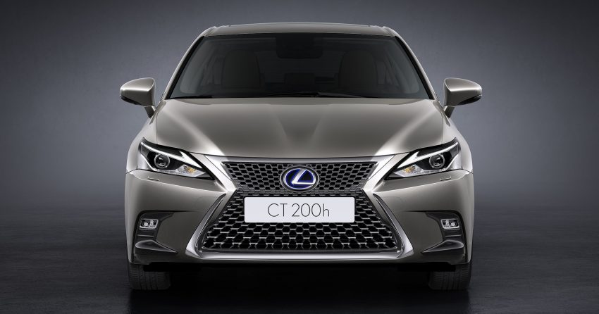 Lexus CT 200h 再次小改款，主被动安全配备更丰富。 33005