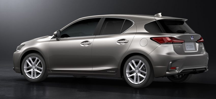 Lexus CT 200h 再次小改款，主被动安全配备更丰富。 33015