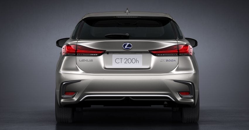 Lexus CT 200h 再次小改款，主被动安全配备更丰富。 33007