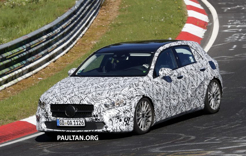谍照：2018 Mercedes-Benz A-Class 内装中控台曝光。 33392