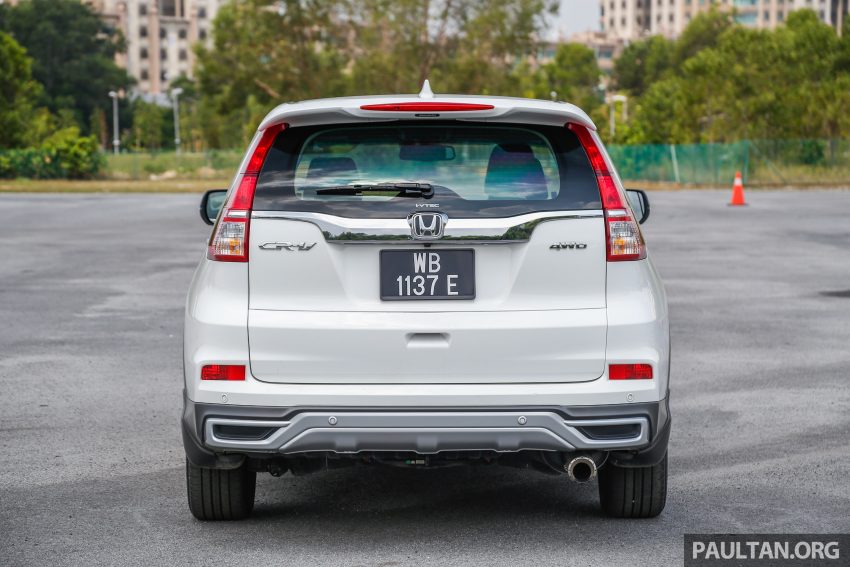 汽车图集：Honda CR-V 四代和五代新旧车型外观对比。 33041