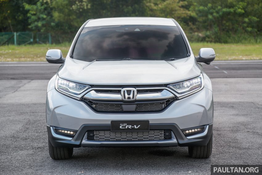 汽车图集：Honda CR-V 四代和五代新旧车型外观对比。 33029