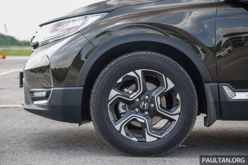 汽车图集：Honda CR-V 四代和五代新旧车型外观对比。 33033