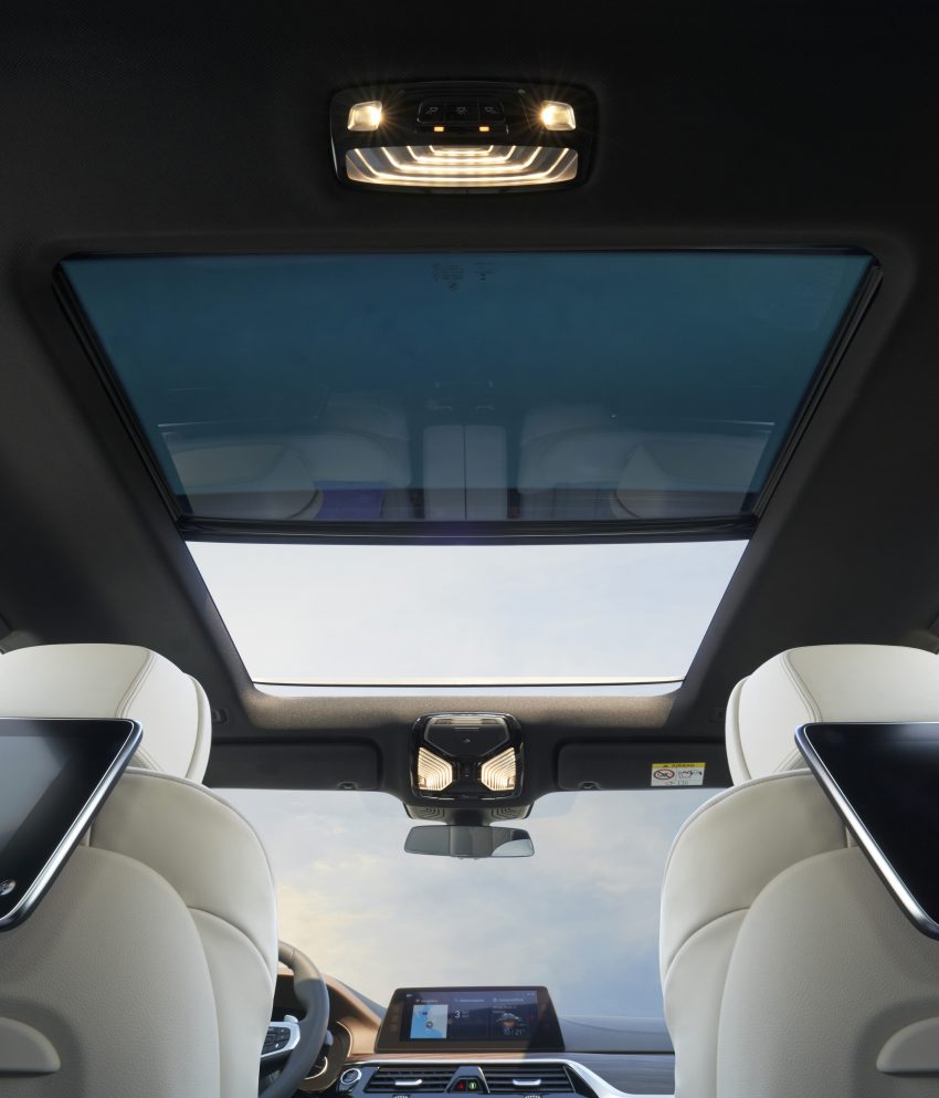 原厂释出全新 G32 BMW 6 Series Gran Turismo 官图。 32899