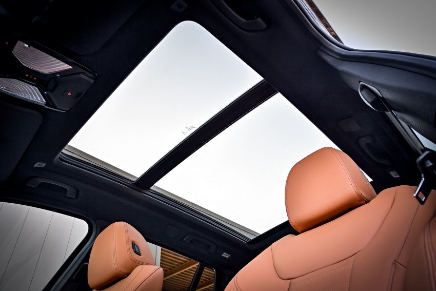德国发布全新 BMW X3，外型更运动化，内装更豪华。 34111