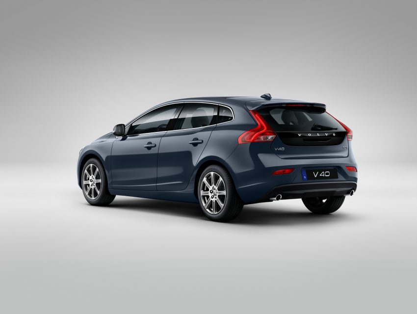 2017 Volvo V40 小改款本地面市, 价格不变, 售18万令吉。 33270