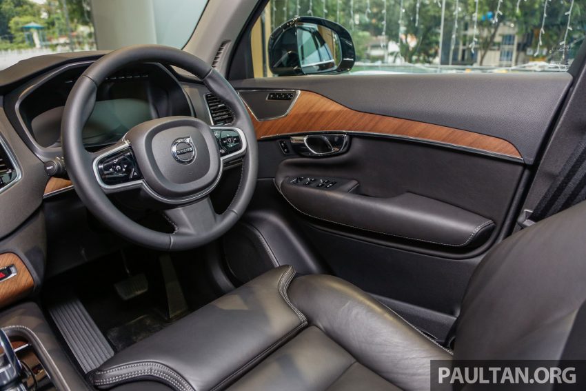 Volvo XC90 推出各种专属外观与内装套件，提升质感。 31949
