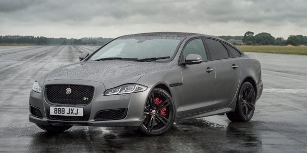 Jaguar XJR575, 575 PS @ 700 Nm 狂野战力, 4.4秒破百!