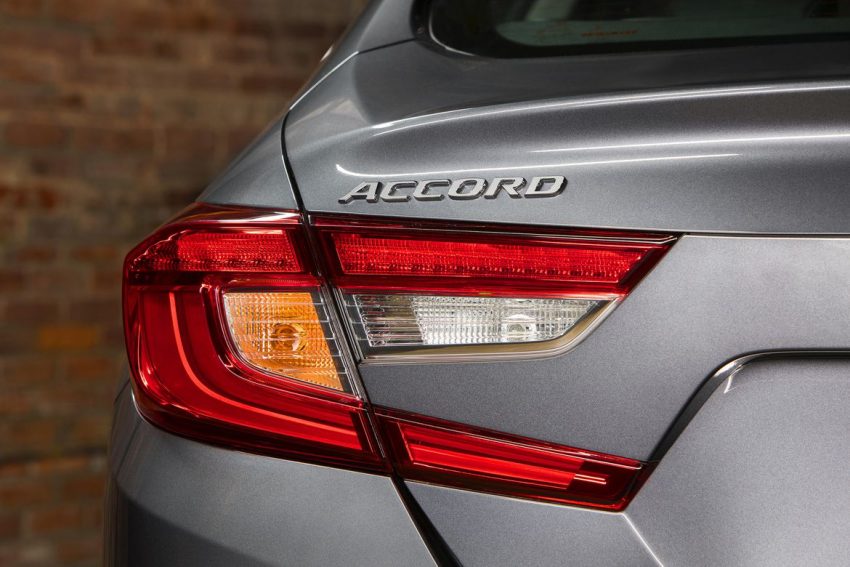美国发布第十代全新大改款 Honda Accord，1.5/2.0L 涡轮引擎入列，10AT 变速箱，全车系标配 Honda Sensing。 35438