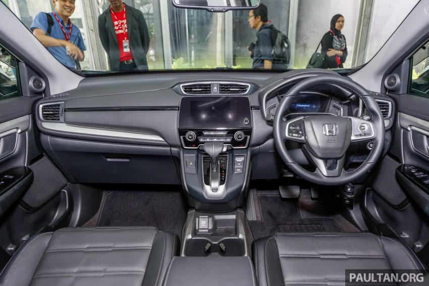 五代 Honda CR-V 本地正式发布，分成4个等级、自然进气与涡轮引擎，统一五人座，售价介于RM142K至RM168K。 35054