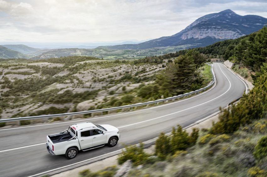 Mercedes-Benz X-Class 正式发布，豪华 Pick-up 抢滩！ 35851