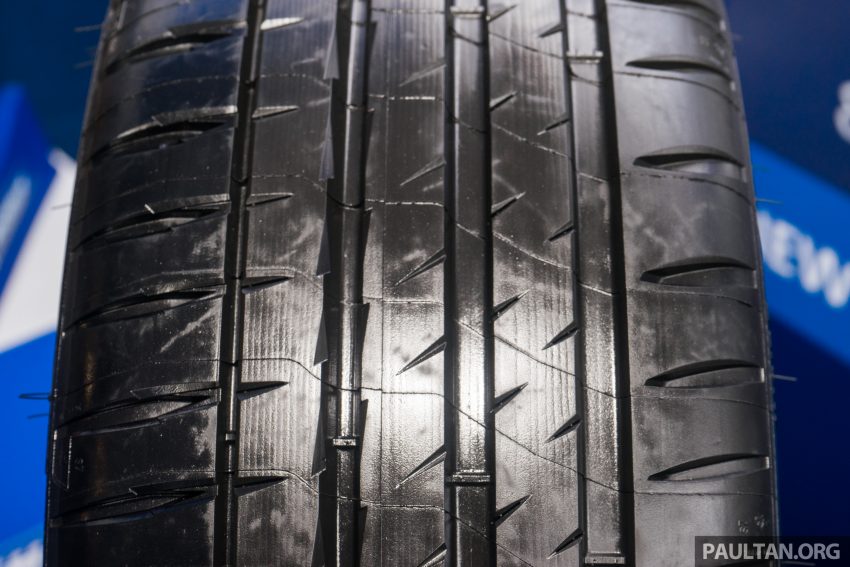 Michelin Pilot Sport 4 S 跑胎本地开售, 最低RM1.1K起。 37571