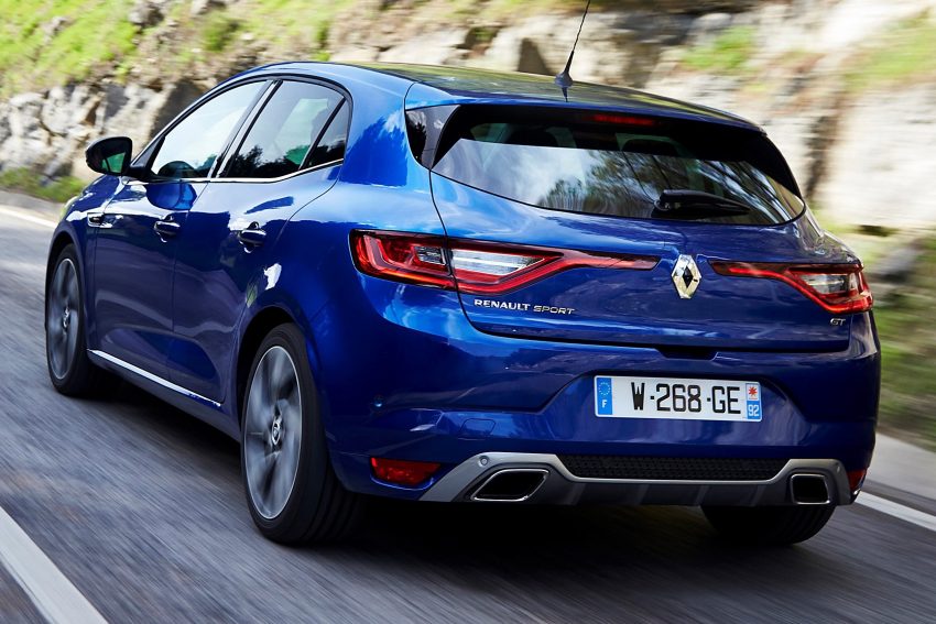 再添一员猛将，Renault Megane IV 大马路测谍照曝光。 35274