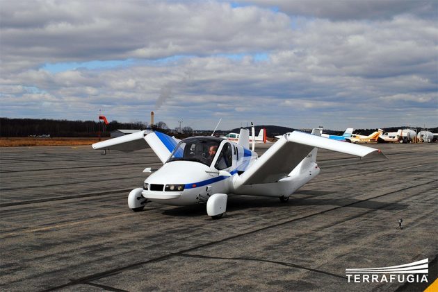 第一款飞行车开始接受预订，Terrafugia 明年开始交车