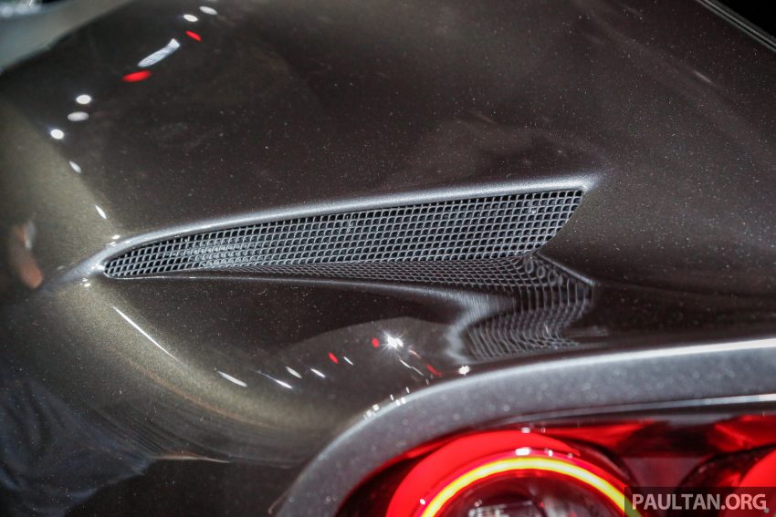 Ferrari 812 Superfast 本地发布, 基本款税前售价157万！ 40204