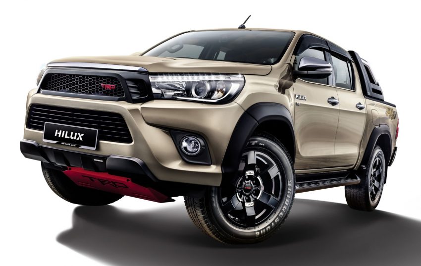 Toyota 推介专属高度整合的 SmartTAG，无需额外粘上支架与置放电池，还有 Hilux 与 Sienta 专属的外观套件。 39963