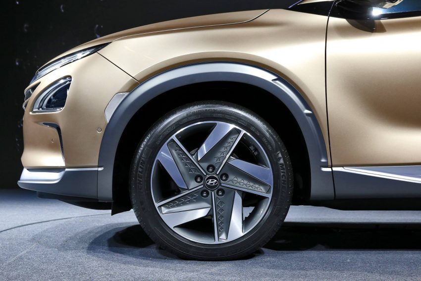 Hyundai 新一代氢燃料电动SUV亮相，2018年正式发布！ 39625