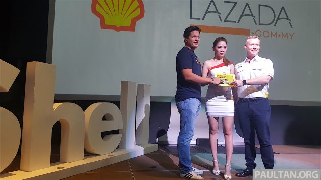 Shell 与 Lazada 合作，如今可网购 Shell 引擎润滑油。