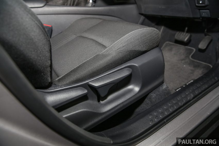 新车图集：Toyota C-HR 新车预览，澳规版本开放参观。 38298