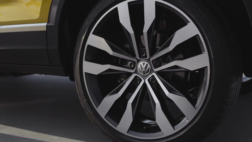 Volkswagen T-Roc 发布前一周释出部份实车预告视频。 39358