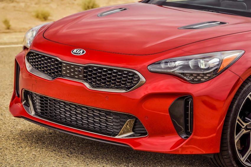 Kia Stinger 登陆美国, 原厂称比Porsche Panamera还强! 43302