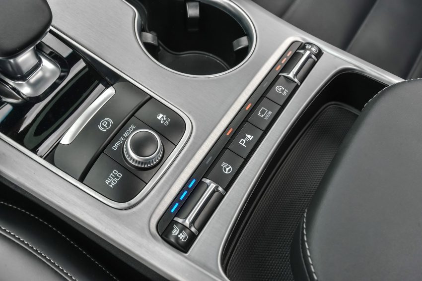 Kia Stinger 登陆美国, 原厂称比Porsche Panamera还强! 43309