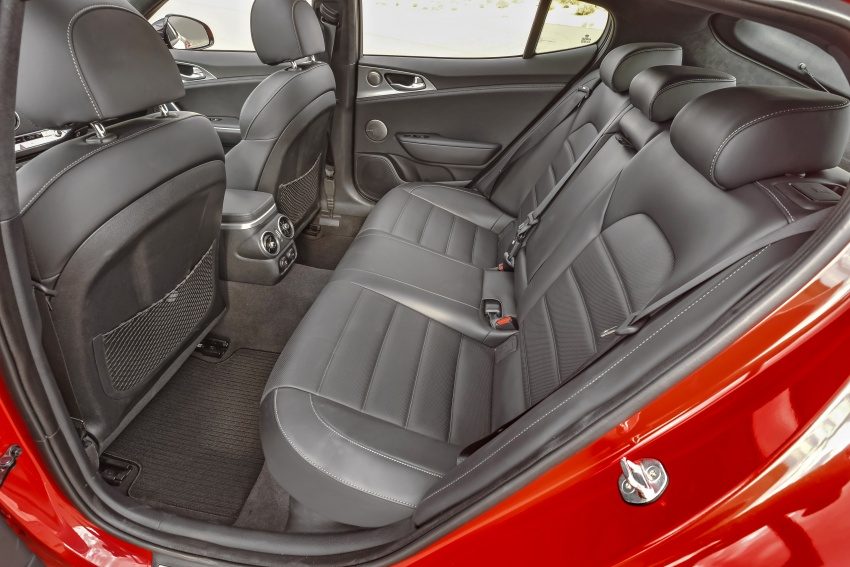 Kia Stinger 登陆美国, 原厂称比Porsche Panamera还强! 43311