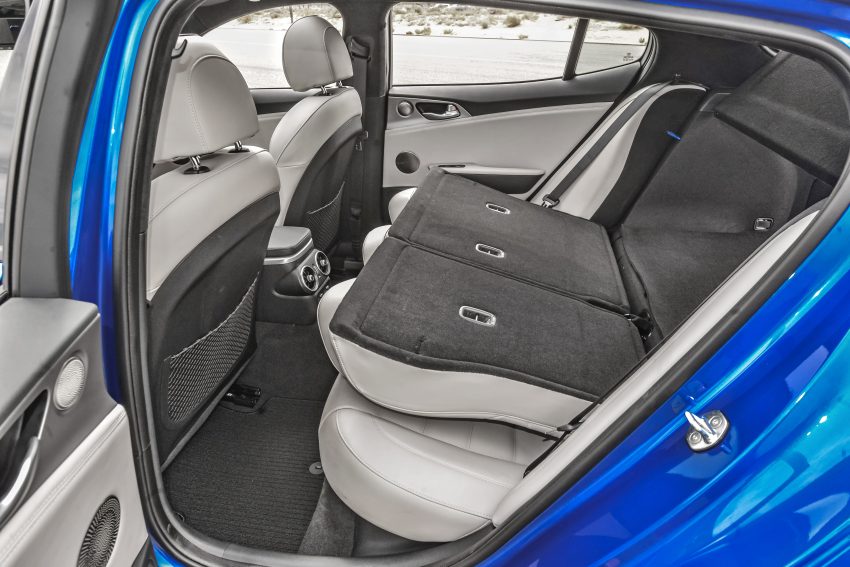 Kia Stinger 登陆美国, 原厂称比Porsche Panamera还强! 43339