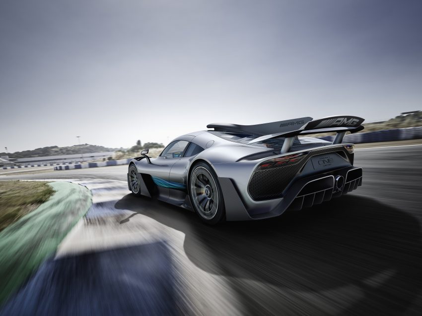 能在路上开的 F1, Mercedes-AMG Project One 顶级超跑诞生! 马力破千匹, 0-200 km/h只需6秒, 极速超过350 km/h! 41385