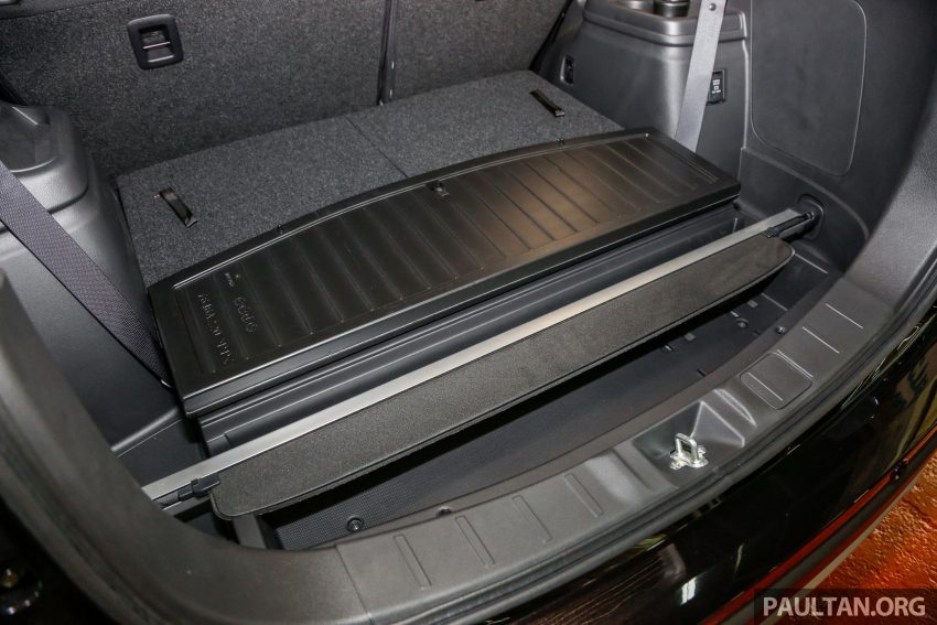 Mitsubishi Outlander 本地组装 2.0 4WD，售价RM140k。 41685