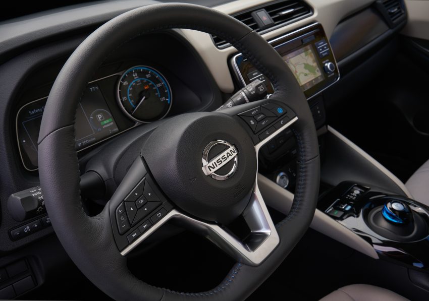 第二代 2018 Nissan Leaf，半自驾可行驶400公里航程！ 40961