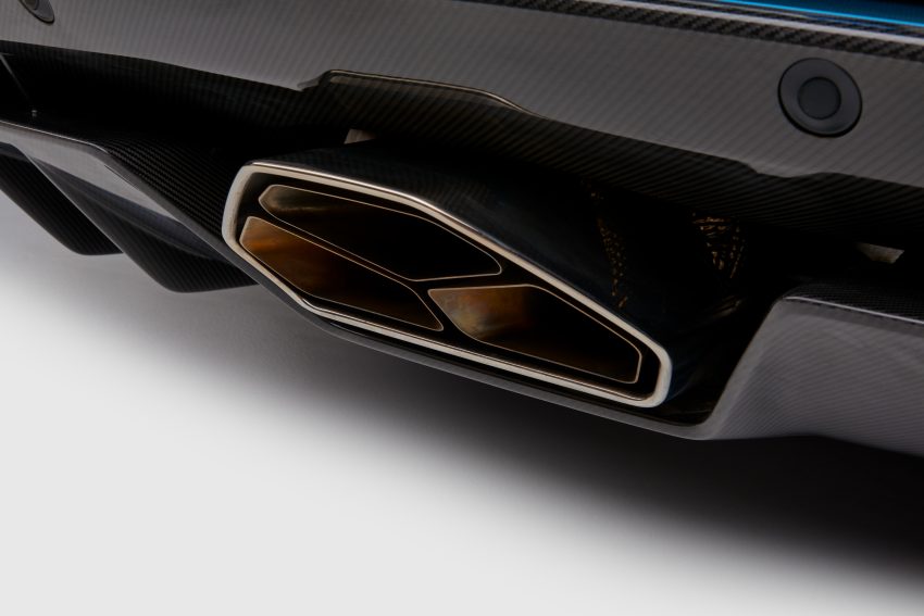 740 hp，可以战斗，也可以很优雅！敞篷版 Lamborghini Aventador S Roadster 官图发布，法兰克福车展亮相！ 41112