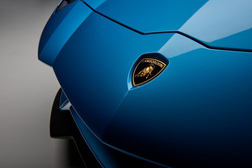 740 hp，可以战斗，也可以很优雅！敞篷版 Lamborghini Aventador S Roadster 官图发布，法兰克福车展亮相！ 41111