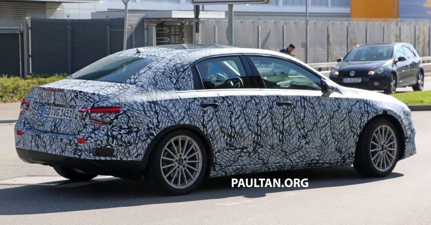 谍照：Mercedes-Benz A-Class Sedan 伪装路测照曝光！ 40847