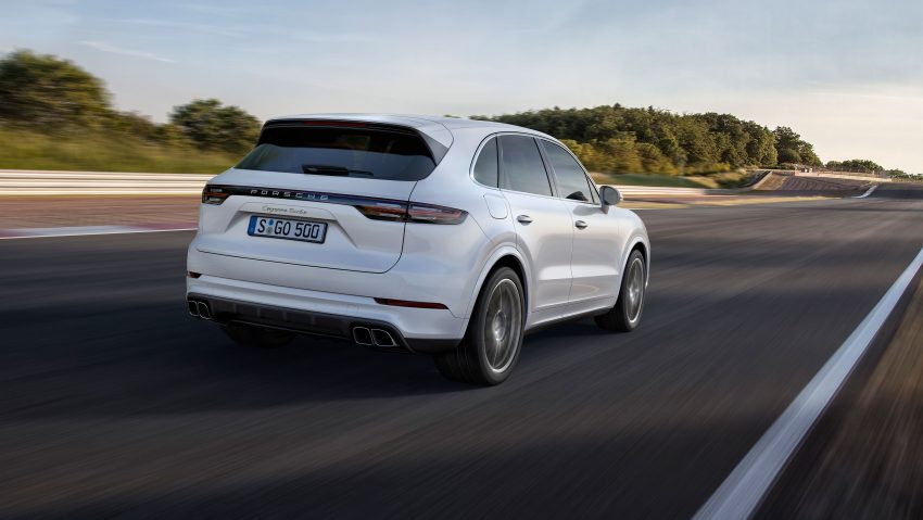 全新 Porsche Cayenne Turbo 法兰克福亮相，4.0L V8双涡轮增压引擎，550匹马力、770Nm扭力，4.1秒破百！ 41765