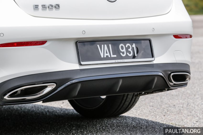 Mercedes-Benz E-Class Coupe 与 Cabriolet 加入Hybrid等级，新四缸涡轮引擎，299hp马力输出，48V混动系统。 46700