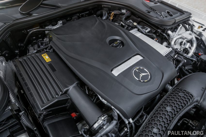 Mercedes-Benz E-Class Coupe 与 Cabriolet 加入Hybrid等级，新四缸涡轮引擎，299hp马力输出，48V混动系统。 46704