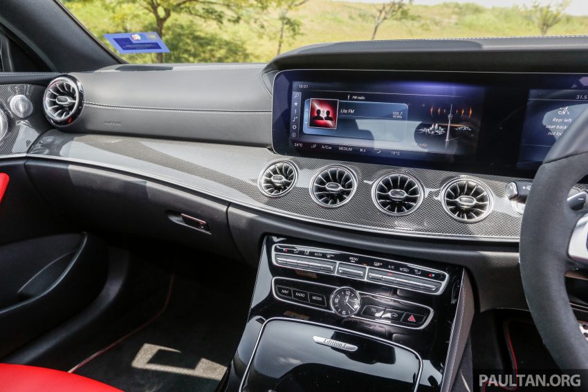 Mercedes-Benz E-Class Coupe 与 Cabriolet 加入Hybrid等级，新四缸涡轮引擎，299hp马力输出，48V混动系统。 46724