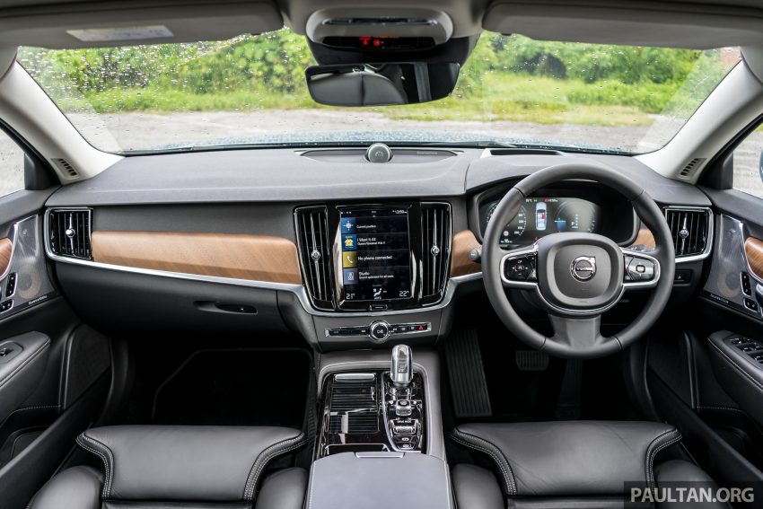 插电式 Volvo S90 T8 两个等级面市，售价从37万令吉起。 44905