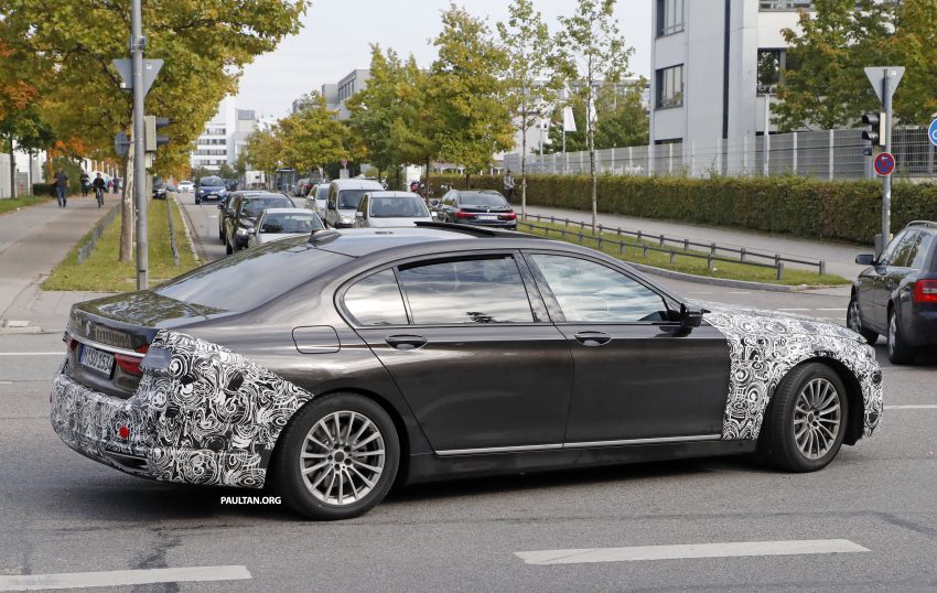 BMW 7 Series 小改款在即，欧洲实车测试谍照曝光。 43827