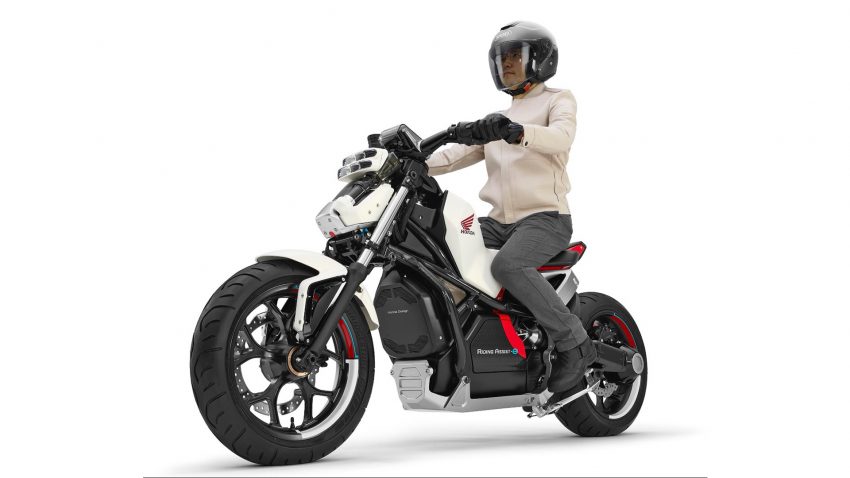 摩多也来玩半自动驾驶！Honda Riding Assist-e 将在月尾的日本东京车展发布，可在低速行驶时自动平衡摩多车身。 44395