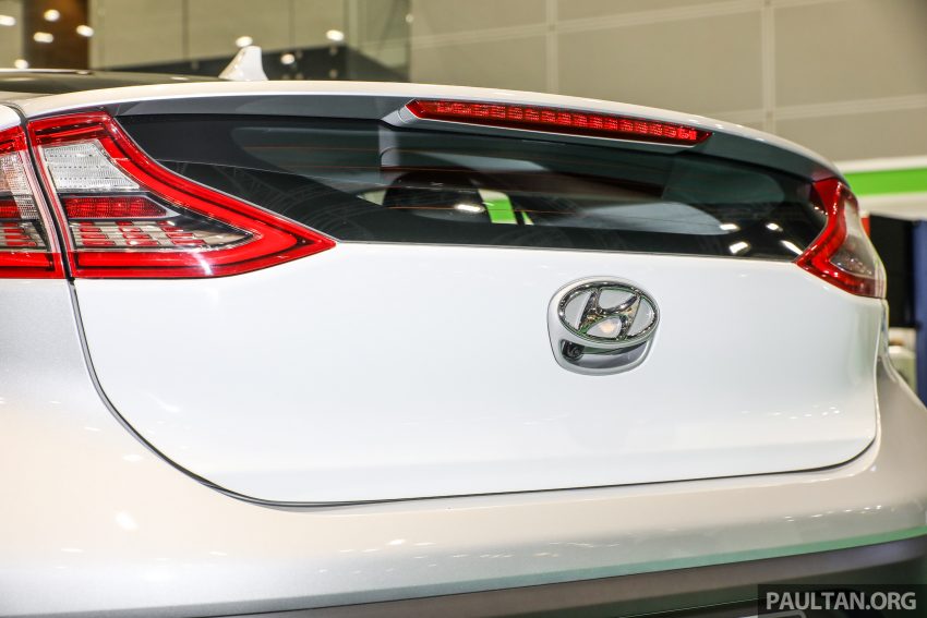 Hyundai Ioniq Electric 亮相隆国际绿色科技环保产品展会! 44967